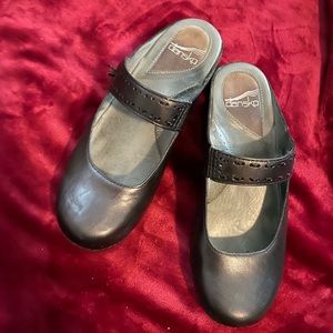Dansko Solitaire Black Clogs